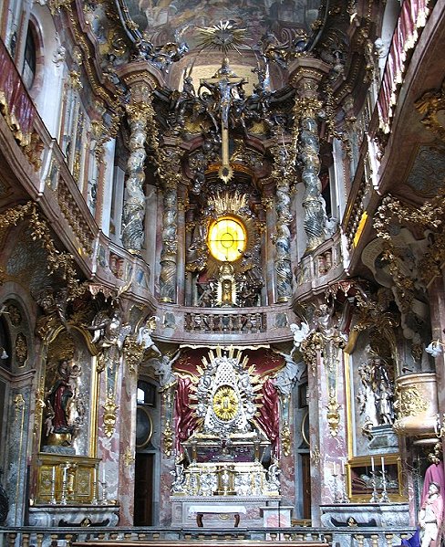 Prunk und Protz in der Asamkirche Prunk und Protz in der Asamkirche