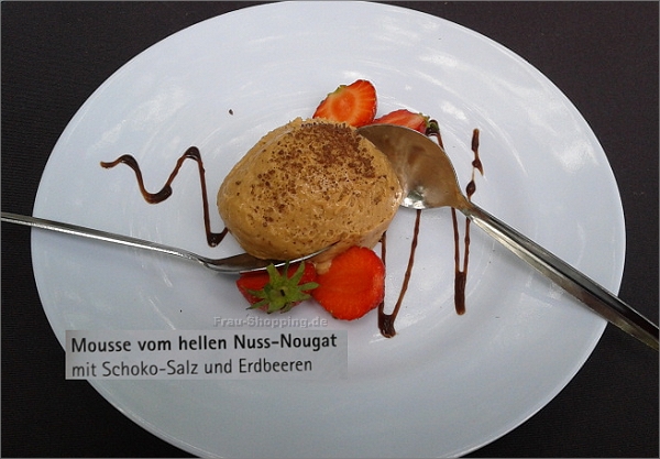 Gourmet-Meile in Essen: Nougat Mousse von Restaurant Schnitzlers Gourmet-Meile in Essen: Nougat Mousse von Restaurant Schnitzlers